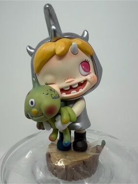 POLAR HUG BUGSY GAGA Popmart HIDDEN FORREST PATH Series Vinyl Figure